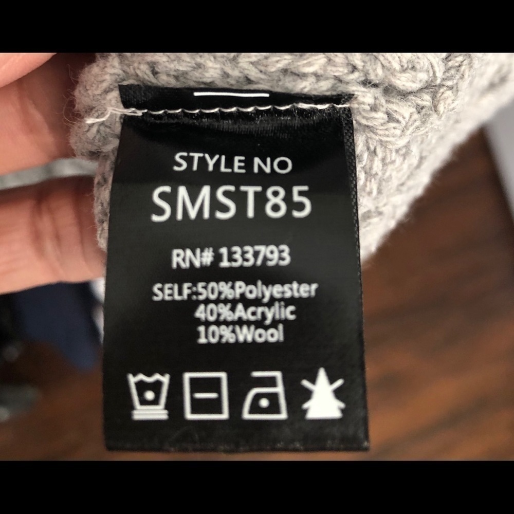 SALE!! Beautiful Heather Gray Cable Sweater - Picture 7 of 7
